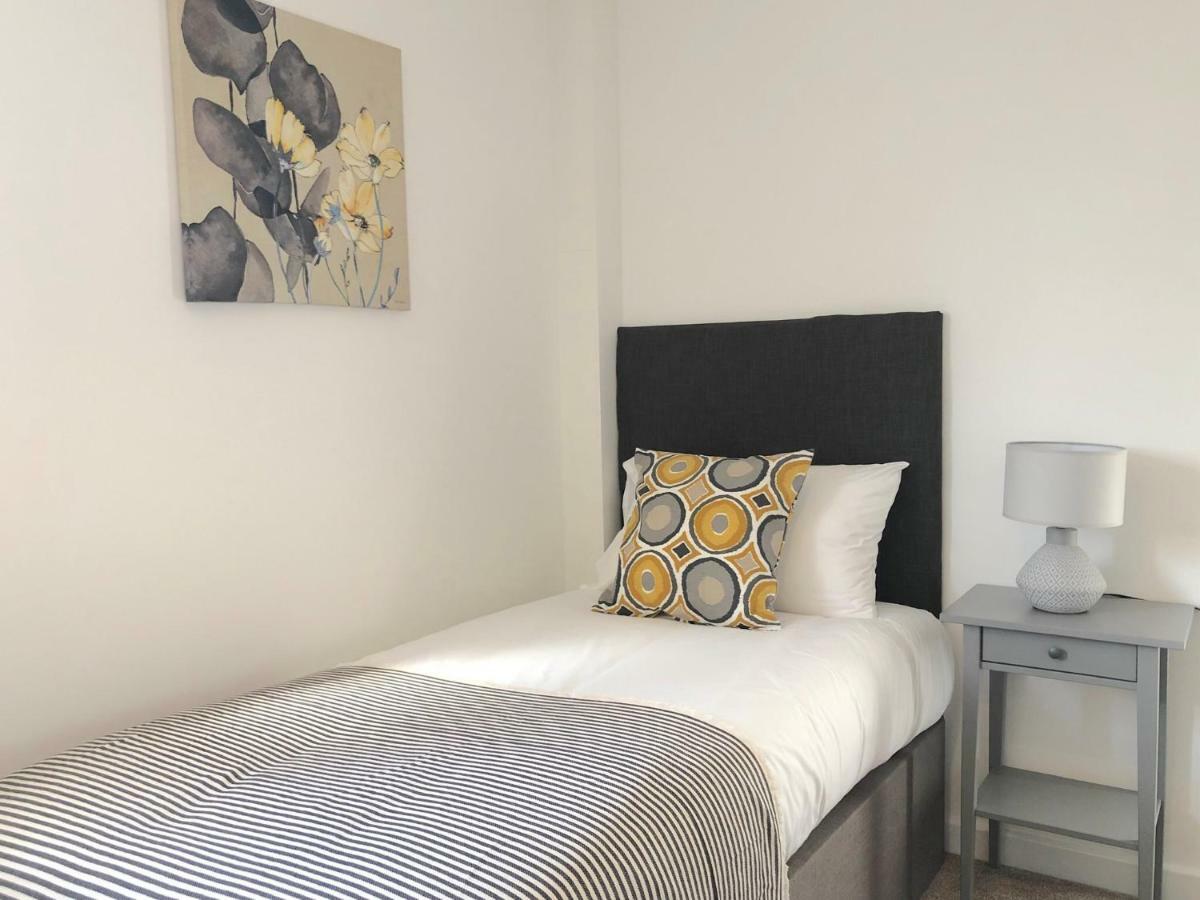 The Martins Apartment ปีเตอร์โบโรห์ ภายนอก รูปภาพ